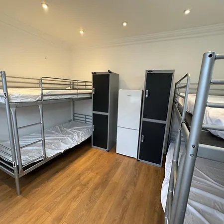 365 Hostel