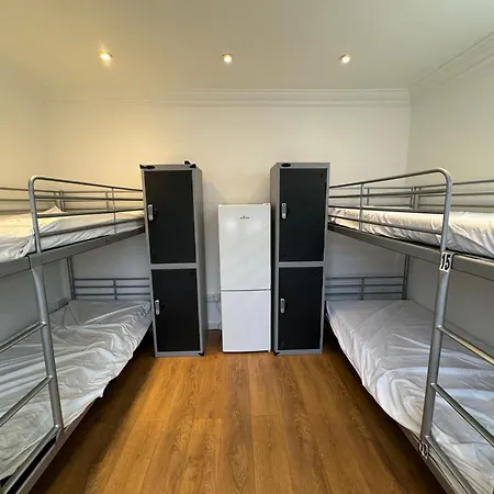 Hostel 365 London