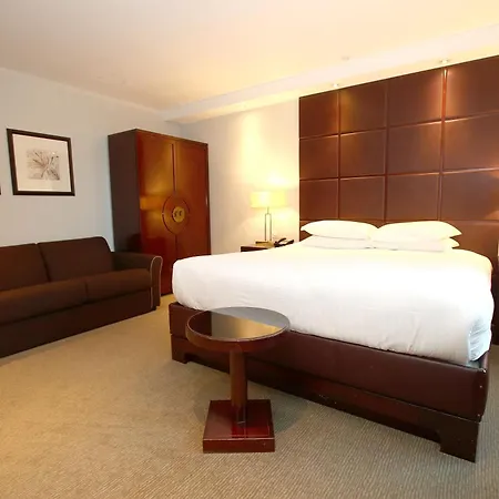 Hotel Stamford Bridge 4*