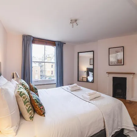 Hub Townhouse * London