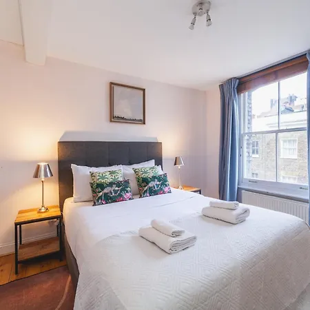 Hub Townhouse London