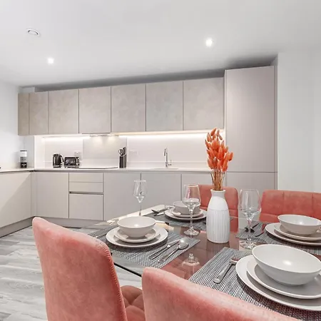 Sercasa - Park - London Apartment *