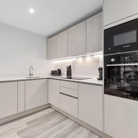 Apartment Sercasa - Park - London Wembley