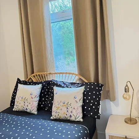 Modern 3 Bed House In Isleworth, London