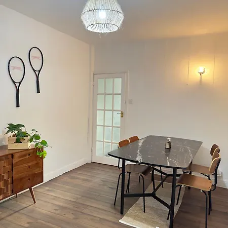 Holiday home Modern 3 Bed House In Isleworth, London Isleworth