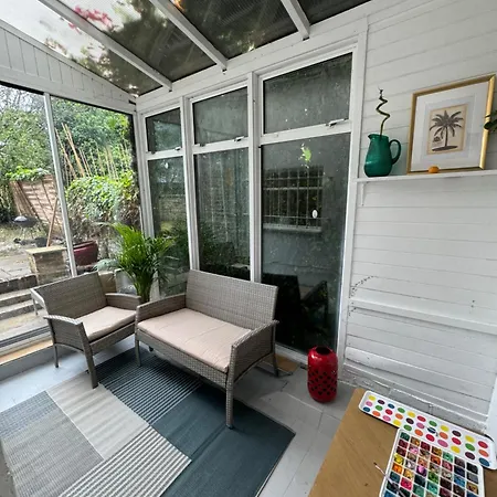 Apartment Modern 5 Min To Stations *