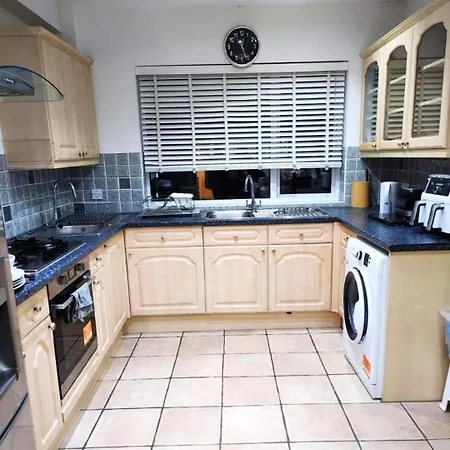Deluxe Comfy With En-suite - 1