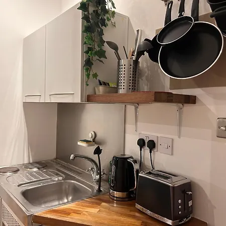 London Studio Stays Apartment *