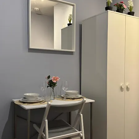 Wellcome Flat 5 Apartment