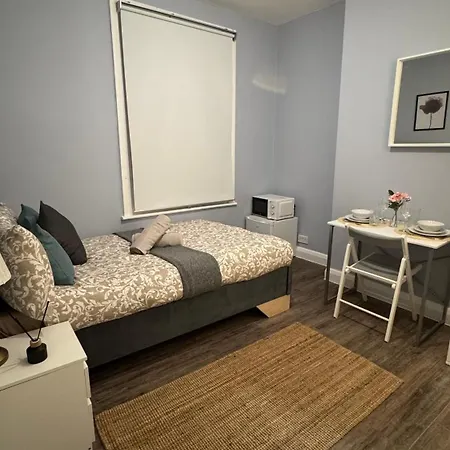 Wellcome Flat 5 London