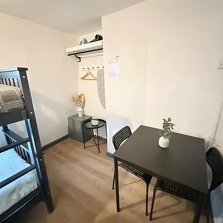 Cozy Guest 171 * London