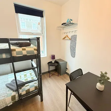 Cozy Guest 171 London