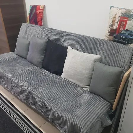 Cosy One Bedroom Flat In *