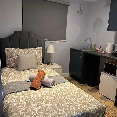 Welcome Flat 4 *