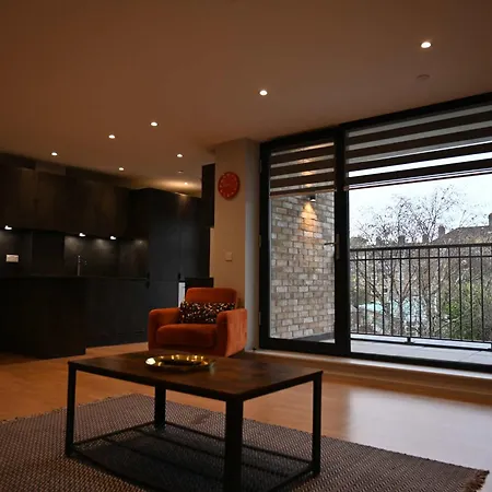 Apartment Elegant 2-bed In The Heart Of *