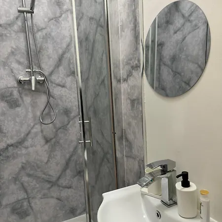 Welcome Flat 2 * London