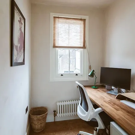 Architectural Digest - 2 Bed London