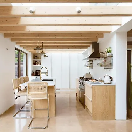 Architectural Digest - 2 Bed