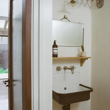 Architectural Digest - 2 Bed Holiday home