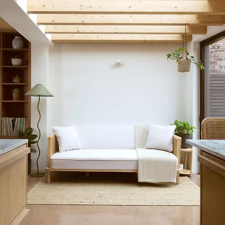 Architectural Digest - 2 Bed Holiday home