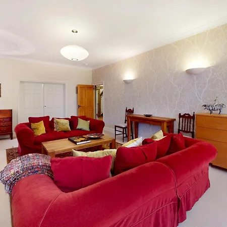 Pass The Keys Charming House In Golders Holiday home *