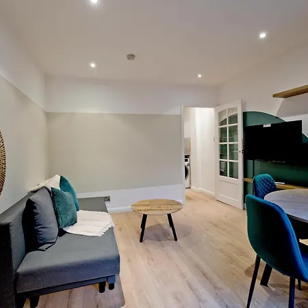 Imperial Queensborough Terrace Apartment London