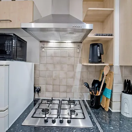 Imperial Queensborough Terrace Apartment *