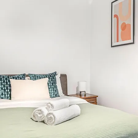 Heart Of Holborn - 2br With Patio - Cityapartmentstay London