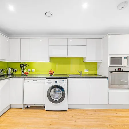 Apartment Heart Of Holborn - 2br With Patio - Cityapartmentstay