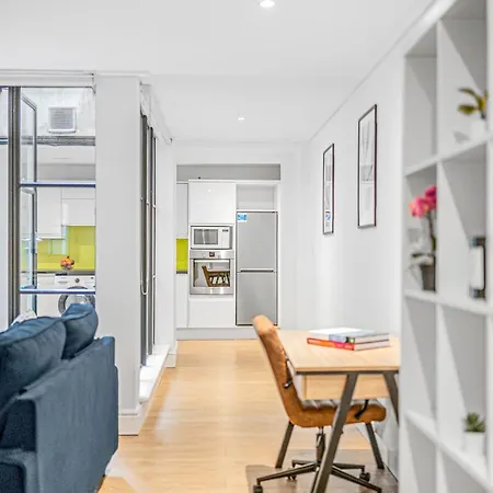 Heart Of Holborn - 2br With Patio - Cityapartmentstay *
