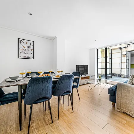 Heart Of Holborn - 2br With Patio - Cityapartmentstay London