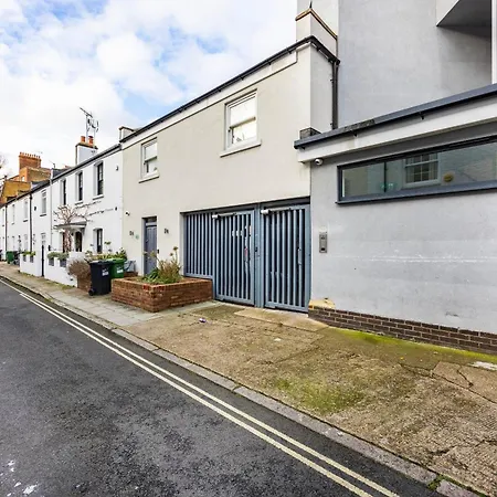 Apartment 2 Bed 2 Bath Deluxe Flat In Kensington London