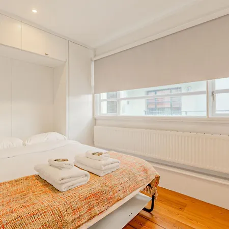Spacious & Tranquil 2br Maisonette In Notting Hill