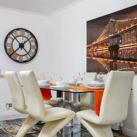 Fabulous Two Bed In Heart Of Chelsea - * London