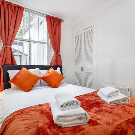 Fabulous Two Bed In Heart Of Chelsea - Apartment