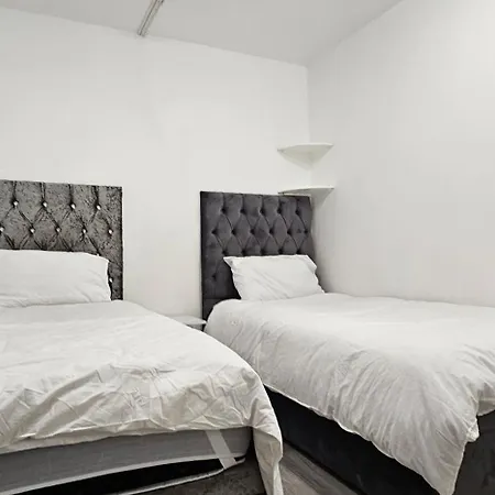 Apartment Two Bedrooms Self Catering Entire House In Greater London Of Dagenham