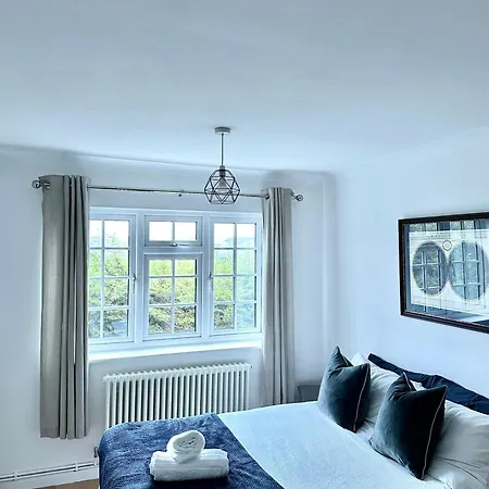 Homestay Northern Line With Free Parking