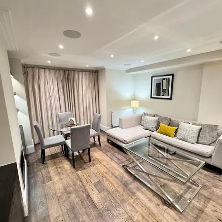 Walk To Kings Road Plenty Shops And Restaurants Apartment London