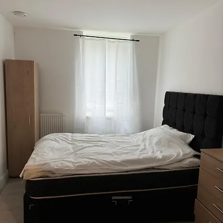 Modern 1 Bedroom * London