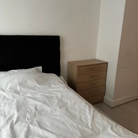 Modern 1 Bedroom