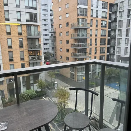 Apartment Modern 1 Bedroom London