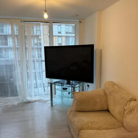 Modern 1 Bedroom * London
