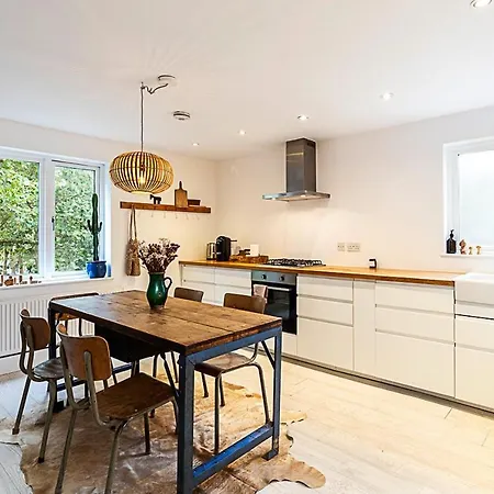 Apartamento Tranquil 2 Bedroom In East Londres