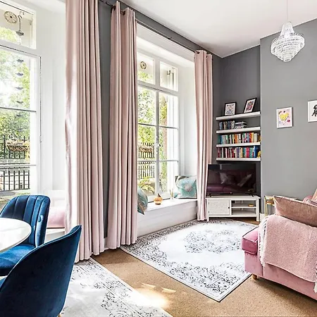 Appartamento Chic 1 Bedroom Parkview Flat At Arundel Square *
