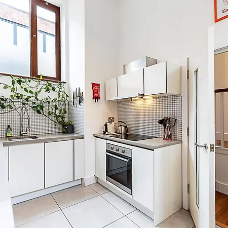 Apartment Modern Airy 2-bed Gem In Trendy Stoke Newington