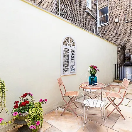Charming Retreat