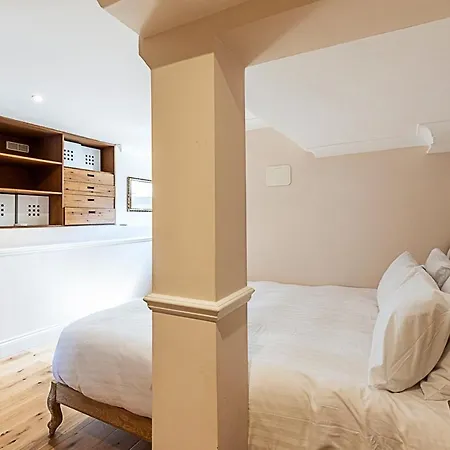 Charming Retreat Apartment