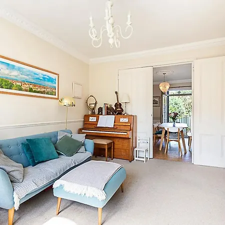 Charming Retreat Apartment