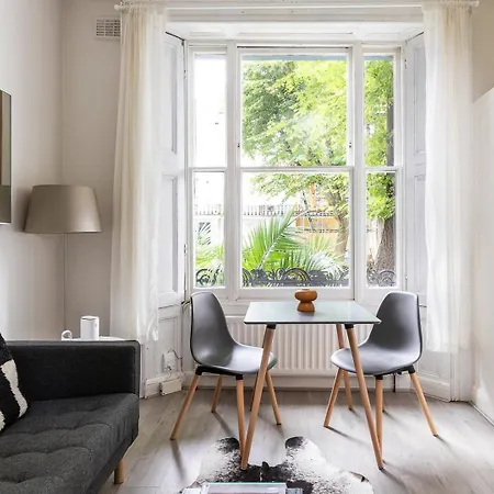 Stylish One-bedroom Flat In Notting Hill Apartment *
