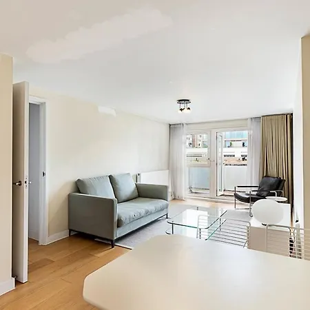 Apartment Relay With Balcony London